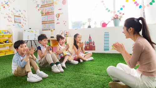 幼儿园下发通知,幼儿园大班 提前毕业 ,家长被迫选 学前班