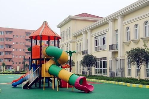 金桥幼儿园 为幼儿搭建成长与快乐的金色桥梁